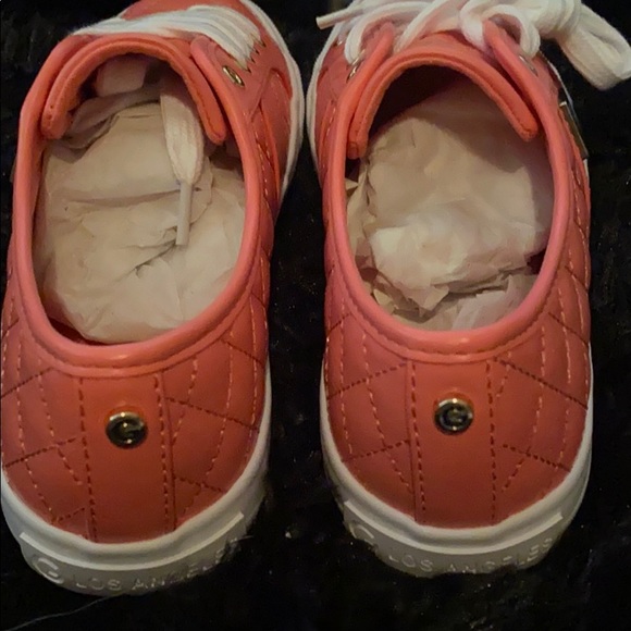 GBG Los Angeles Women's Backer Lace-Up Sneakers - Picture 4 of 7